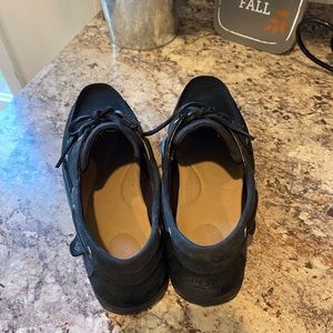 Women’s sperry shoes